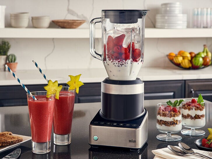 Braun PureMix Power Blender with Thermal Resistant Glass Jug - JB7350 - 1000 Watt - Black Lifestyle2