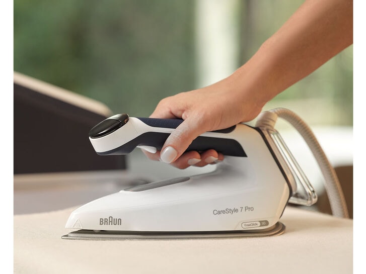 CareStyle 7 Pro Steam generator iron IS 7282 Blue